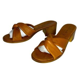 Mila Paoli leather heeled slide with twisted knot detail Sz 9 Cognac